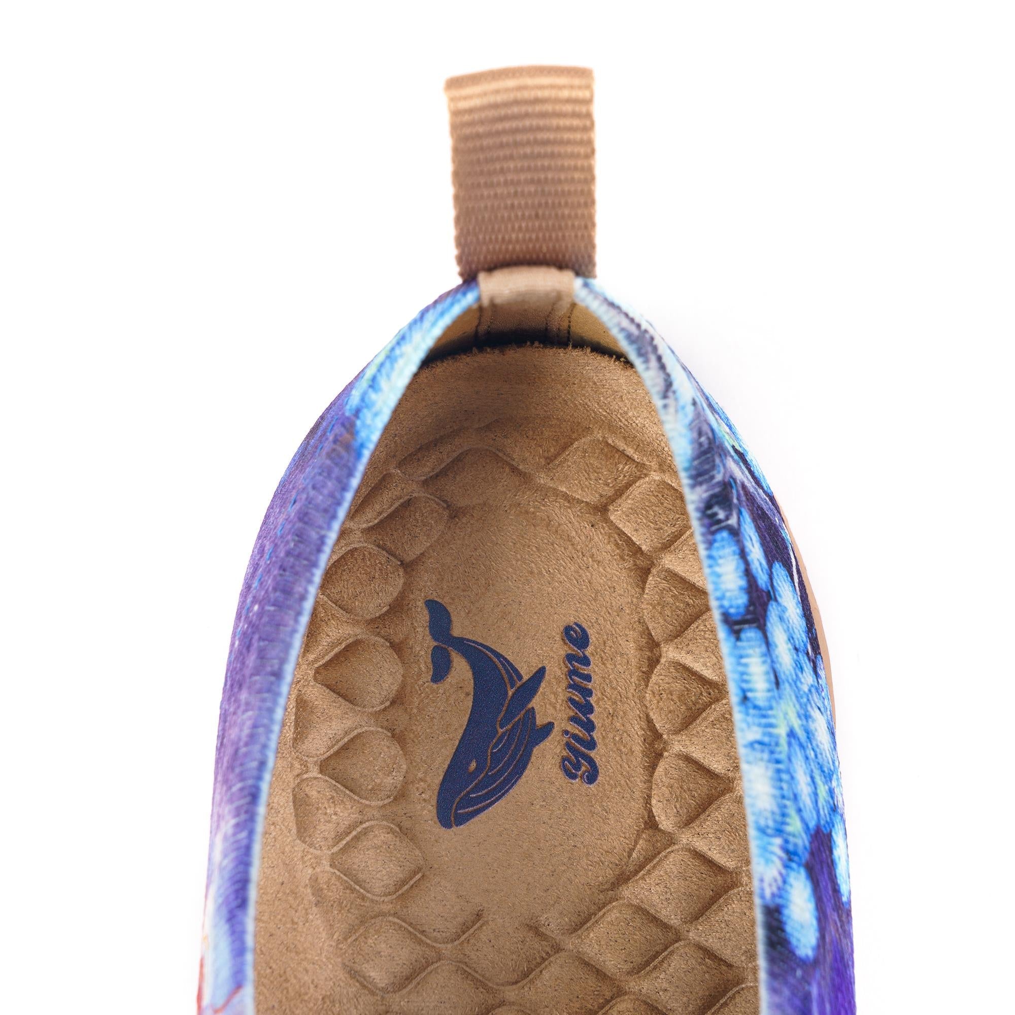 Cloud-Drifting Koi Women's Slip-On Shoes Painted Canvas Sneakers