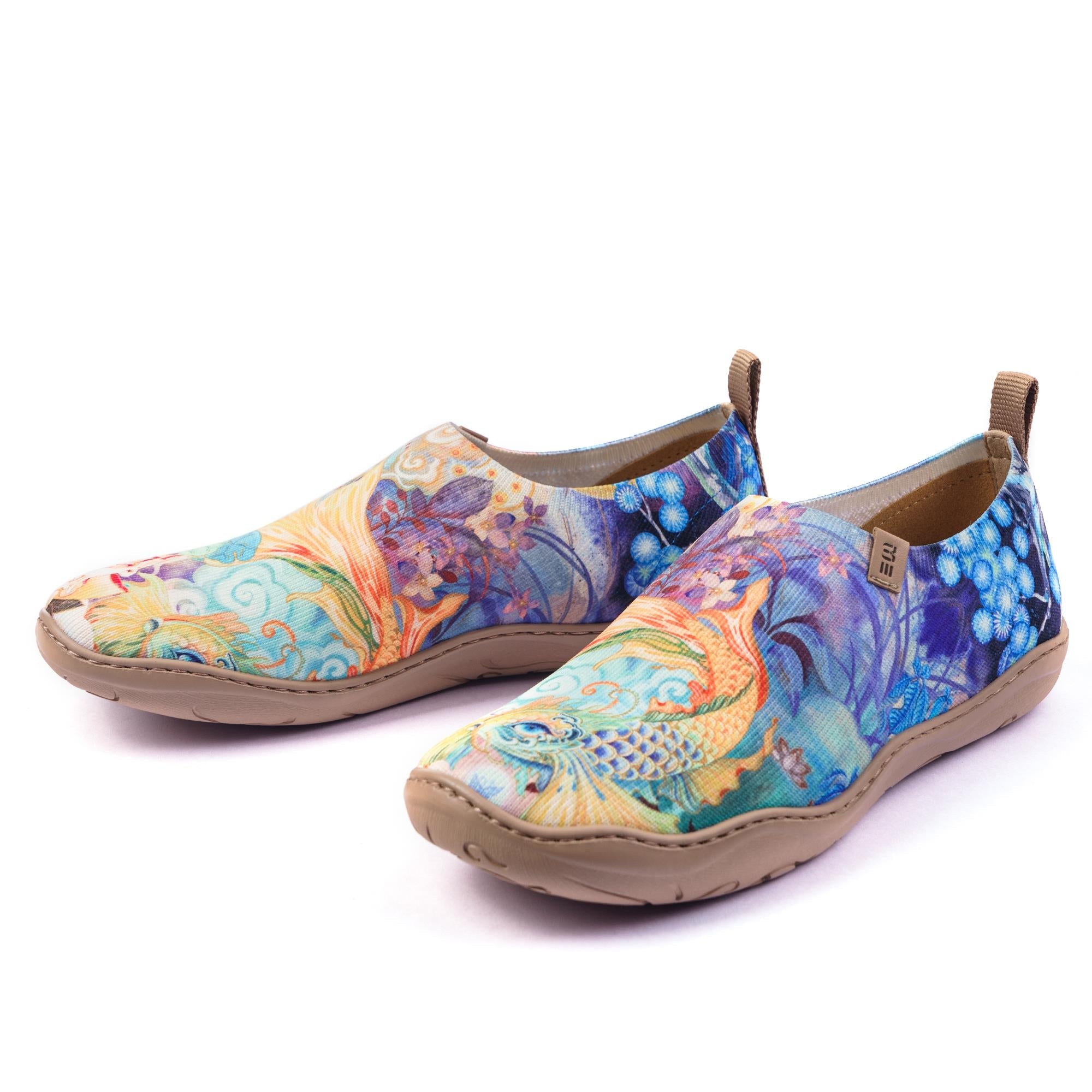Cloud-Drifting Koi Women's Slip-On Shoes Painted Canvas Sneakers